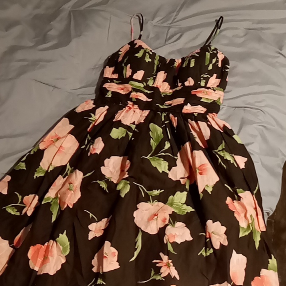 Women's dress
